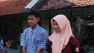 Paslon ketua dan wakil ketua OSIS 2 Tawarkan Program Realistis dan Inklusif untuk OSIS SMKN 1 SOOKO 