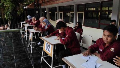 Debat Terbuka Pasangan Calon OSIS SMKN 1 SOOKO Masa Bakti 2025/2026