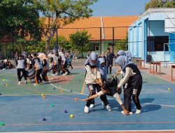 Semarak HUT RI ke-81, Siswa SMK Sooko Adu Kekompakan